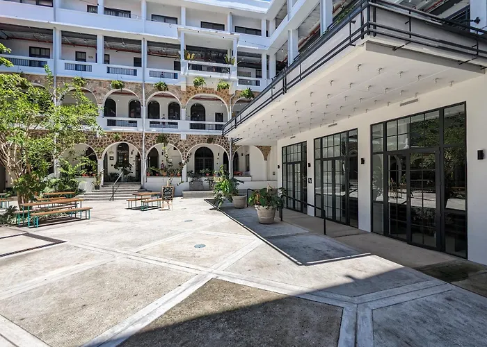 Radiant Loft In Santa Ana, Casco Viejo