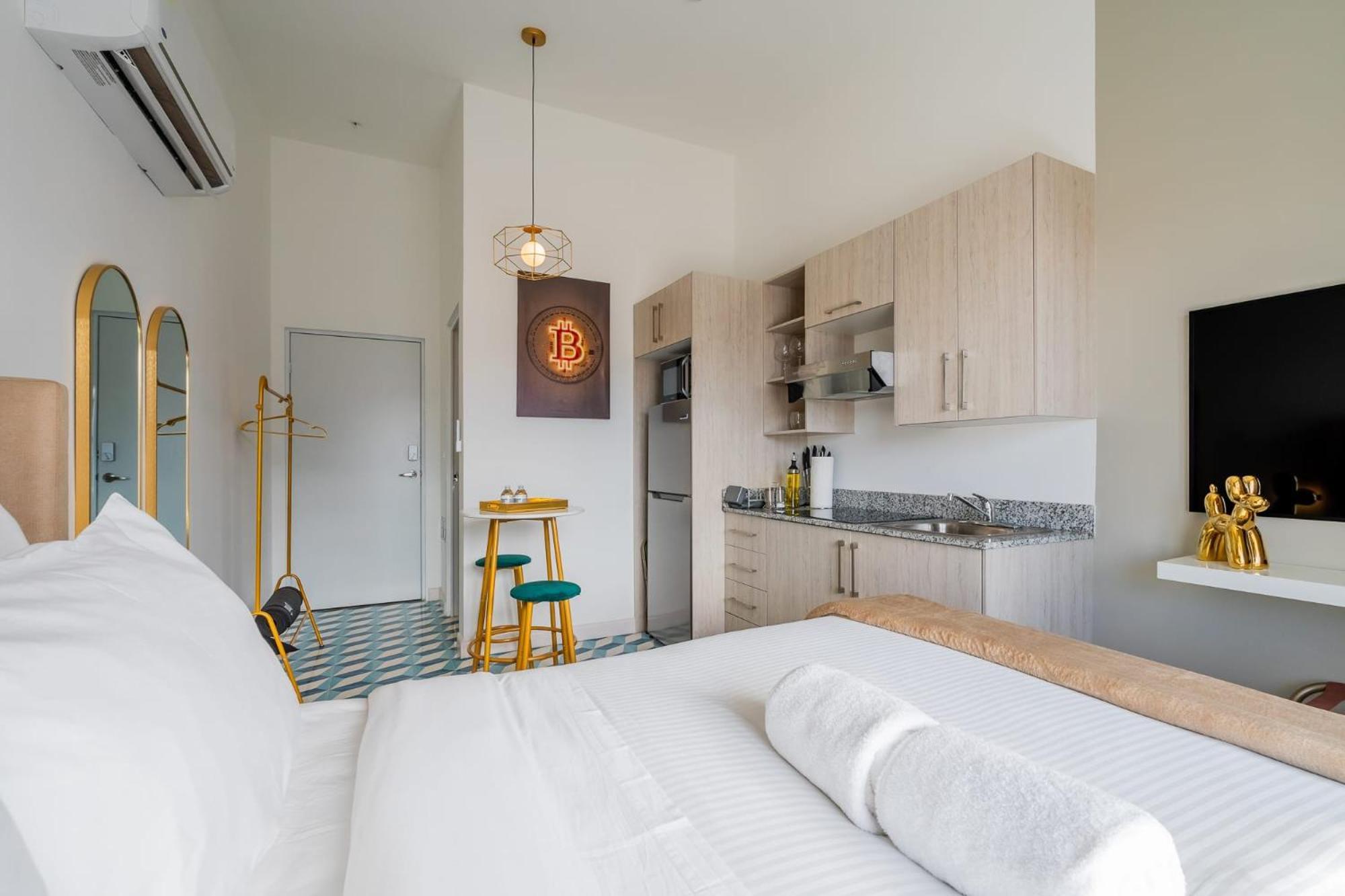 Radiant Loft In Santa Ana, Casco Viejo Panama City