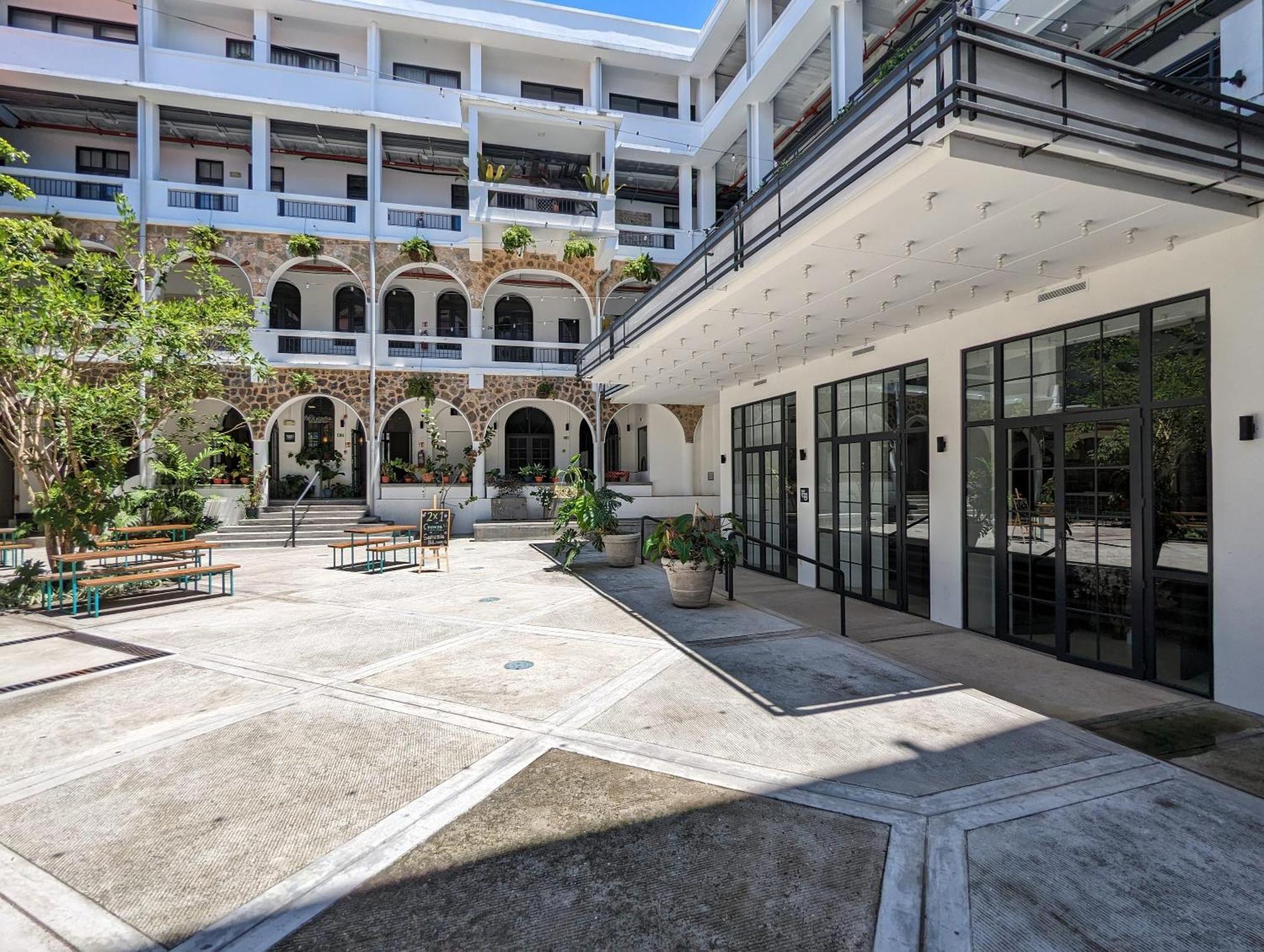 Radiant Loft In Santa Ana, Casco Viejo Apartment
